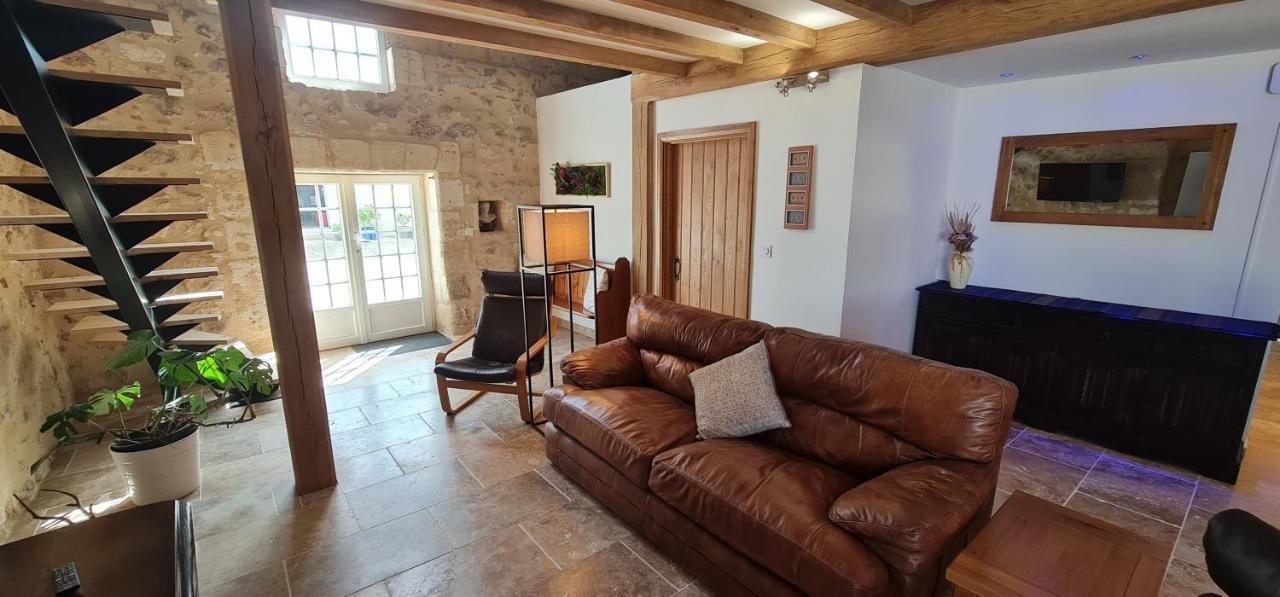 Dom Peyreton Prestige Set In A Charming Wine Holiday home