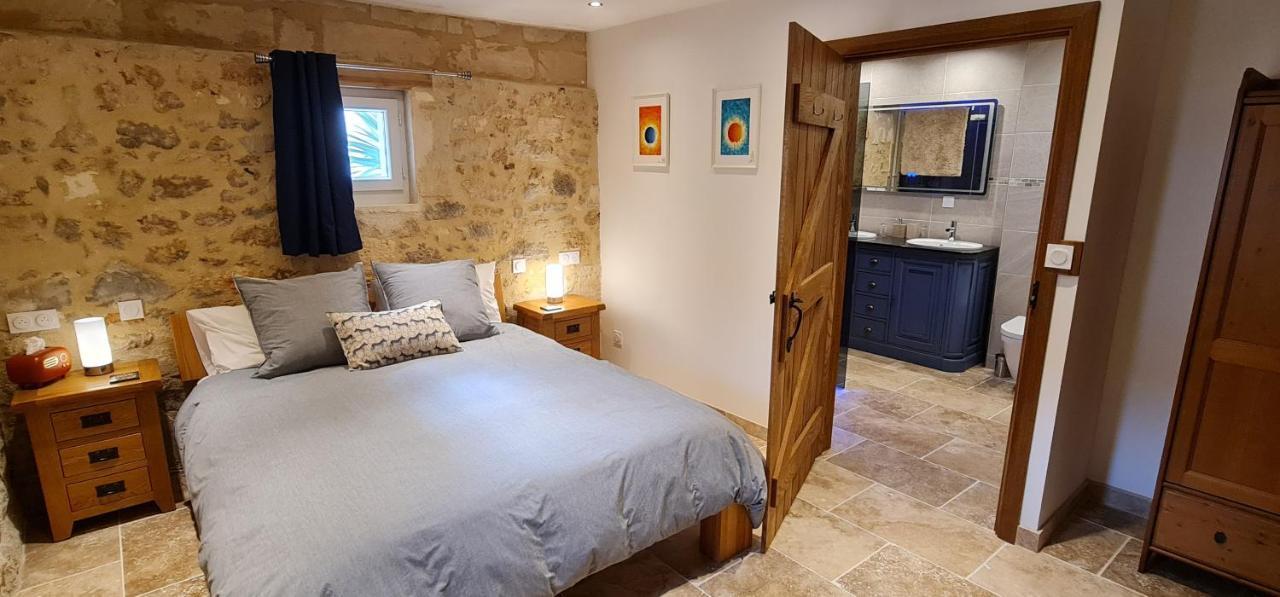Dom Peyreton Prestige Set In A Charming Wine Holiday home Villegouge